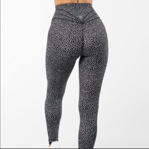 Buff Bunny Legacy Bossy Leggings